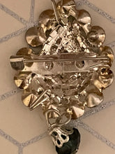 Load image into Gallery viewer, Saree broach 2124
