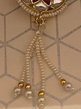 Load image into Gallery viewer, Saree broach 2121