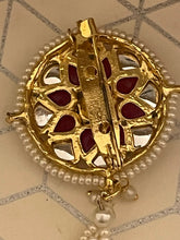 Load image into Gallery viewer, Saree broach 2121