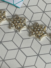 Load image into Gallery viewer, Hair ornament ( sheeshphool) 2078