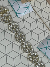 Load image into Gallery viewer, Hair ornament ( SHEESHPHOOL) 2079