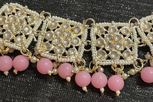 Load image into Gallery viewer, Pretty Indian jewellery set 2006