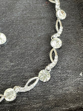Load image into Gallery viewer, Silver look set 2027