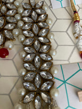 Load image into Gallery viewer, Indian jewellery set 2047