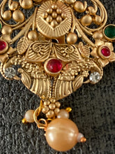 Load image into Gallery viewer, Saree pin  4011 (broach) 4.5 cm