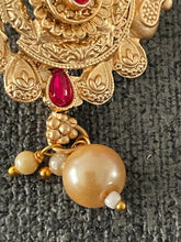 Load image into Gallery viewer, Saree pin 4007 (broach) 4.5 cm