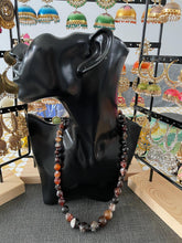 Load image into Gallery viewer, Beaded necklace 4004