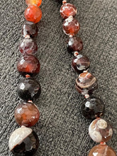 Load image into Gallery viewer, Beaded necklace 4004