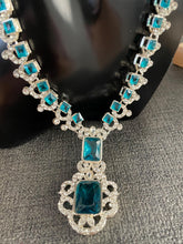 Load image into Gallery viewer, Indian jewellery set 4042