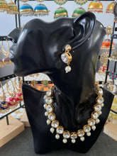 Load image into Gallery viewer, Indian jewellery set 4058