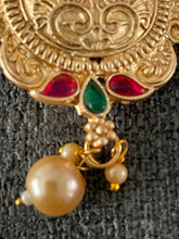 Load image into Gallery viewer, Saree pin 4013 (broach) 4.5 cm