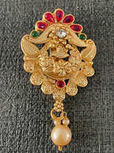 Load image into Gallery viewer, Saree pin 4010 (broach) 4.5 cm