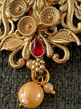 Load image into Gallery viewer, Saree pin 4014 (broach) 4.5 cm