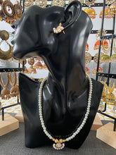 Load image into Gallery viewer, Beaded pearl set 4023
