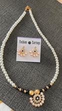 Load image into Gallery viewer, Beaded pearl set 4024