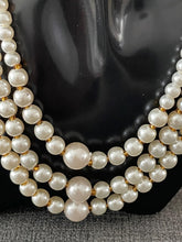 Load image into Gallery viewer, Beaded pearl set 4025