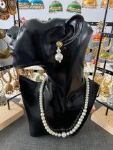 Load image into Gallery viewer, Beaded pearl set 4027