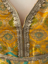 Load image into Gallery viewer, Brocade  saree blouse 4090
