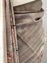Load image into Gallery viewer, Velvet tussar silk saree 4116