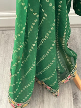 Load image into Gallery viewer, Bandhni print saree 4166