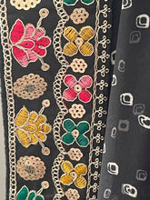 Load image into Gallery viewer, Bandhni print saree 4169