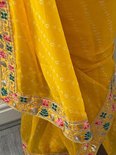 Load image into Gallery viewer, Bandhni print saree 4165