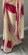 Load image into Gallery viewer, chiffon bandhni print saree 4193