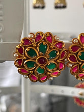 Load image into Gallery viewer, stud earrings 4221