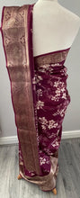Load image into Gallery viewer, Soft dolla silk saree 4084