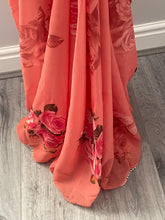 Load image into Gallery viewer, Floral print georgette saree 5021