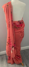 Load image into Gallery viewer, Floral print georgette saree 5021