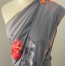 Load image into Gallery viewer, Floral print georgette saree 5020