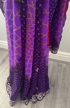 Load image into Gallery viewer, Soft georgette Bandhni print saree 5023