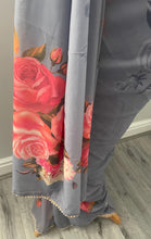 Load image into Gallery viewer, Floral print georgette saree 5020