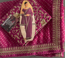 Load image into Gallery viewer, Bandhani saree 957