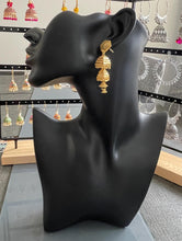 Load image into Gallery viewer, Jhoomar earrings 6002