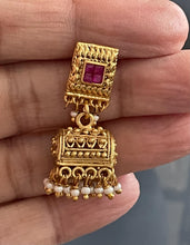 Load image into Gallery viewer, Jhoomar earrings 6004