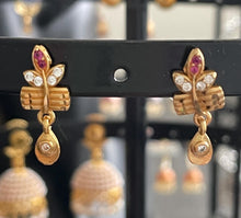 Load image into Gallery viewer, Small earrings 6017