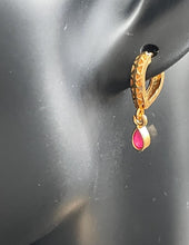 Load image into Gallery viewer, Tiny hoop earings 6025