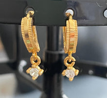 Load image into Gallery viewer, Tiny hoop earings 6029