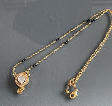 Load image into Gallery viewer, Delicate manglasutra 6062