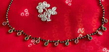 Load image into Gallery viewer, Delicate manglasutra 6076
