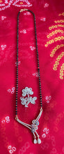 Load image into Gallery viewer, Delicate manglasutra 6082