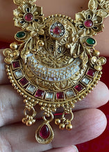 Load image into Gallery viewer, Indian jewellery set 6111