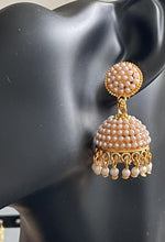 Load image into Gallery viewer, Jhoomar earrings 6006