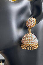 Load image into Gallery viewer, Jhoomar earrings 6007