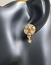 Load image into Gallery viewer, Small earrings 6016