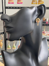 Load image into Gallery viewer, Small earrings 6023