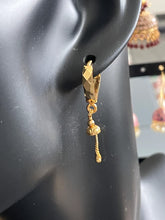 Load image into Gallery viewer, Tiny hoop earings 6020