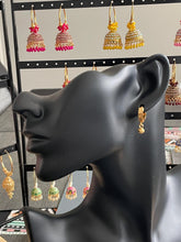 Load image into Gallery viewer, Tiny hoop earings 6028
